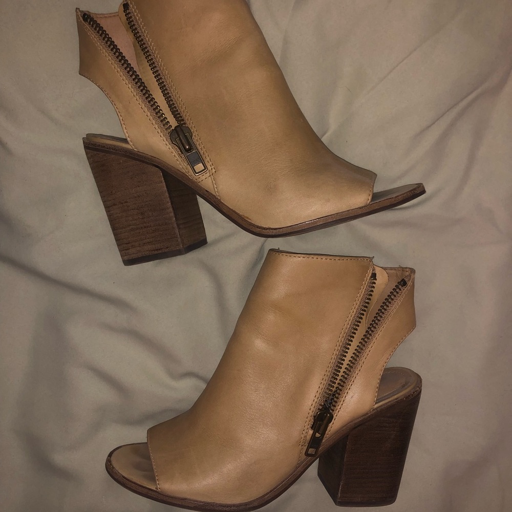 Open toed heals